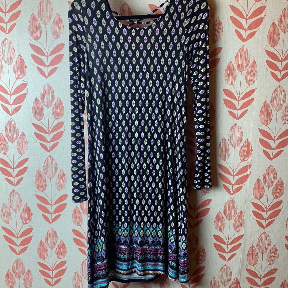 A charming Loveappella Dress, Size Small. 
Look at the colors!